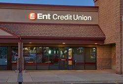 Exterior of the Ent Credit Union Highlands Ranch Service Center